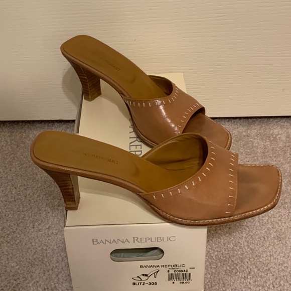 Banana Republic Leather Mules - Picture 2 of 4